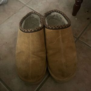 BearPaw Tan Men's Slip-On Loafers